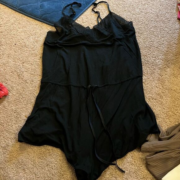 Victoria secret medium romper - Picture 7 of 8